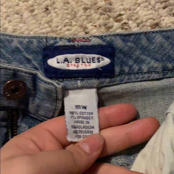 Jeans - Picture 2 of 2